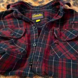Cabela’s flannel size med